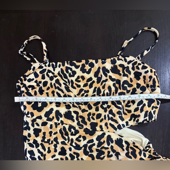 Eloquii Cheetah/Leopard Print Cut Out One Piece Bathing Suit Size 16 - Picture 9 of 13